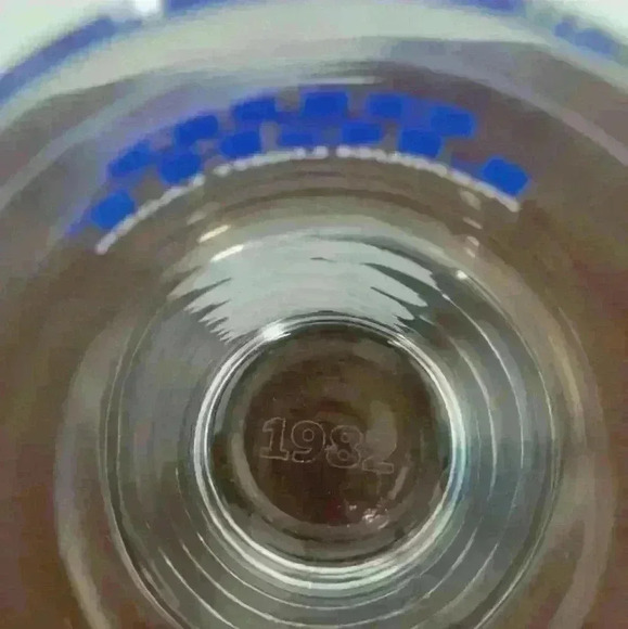 3 VTG Glasses Philadelphia Eagles NFL Bud Light Preimum Larger Style 16 Oz Pint - Picture 11 of 13